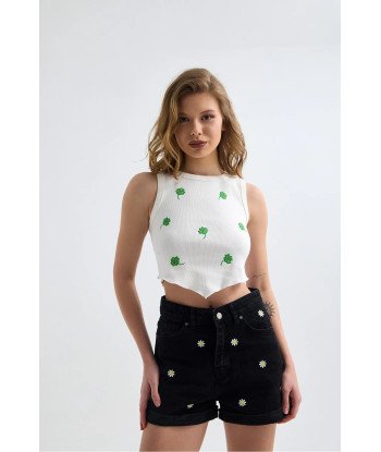 Bripurga Special 4 Leaf Clover Embroidered Crop - Women's Crop - white with piping - 90% Cotton Standard Size for S-m-l